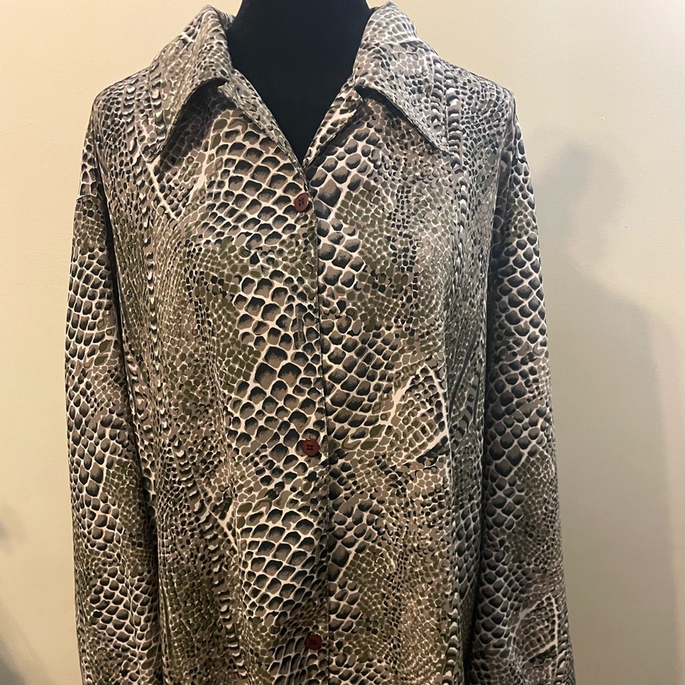Vintage button up